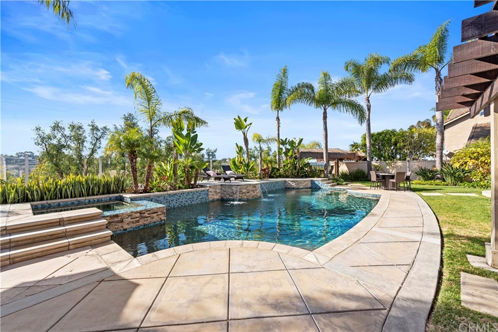 18 Doheny Laguna Niguel, CA 92677 - Photo 8 of 40