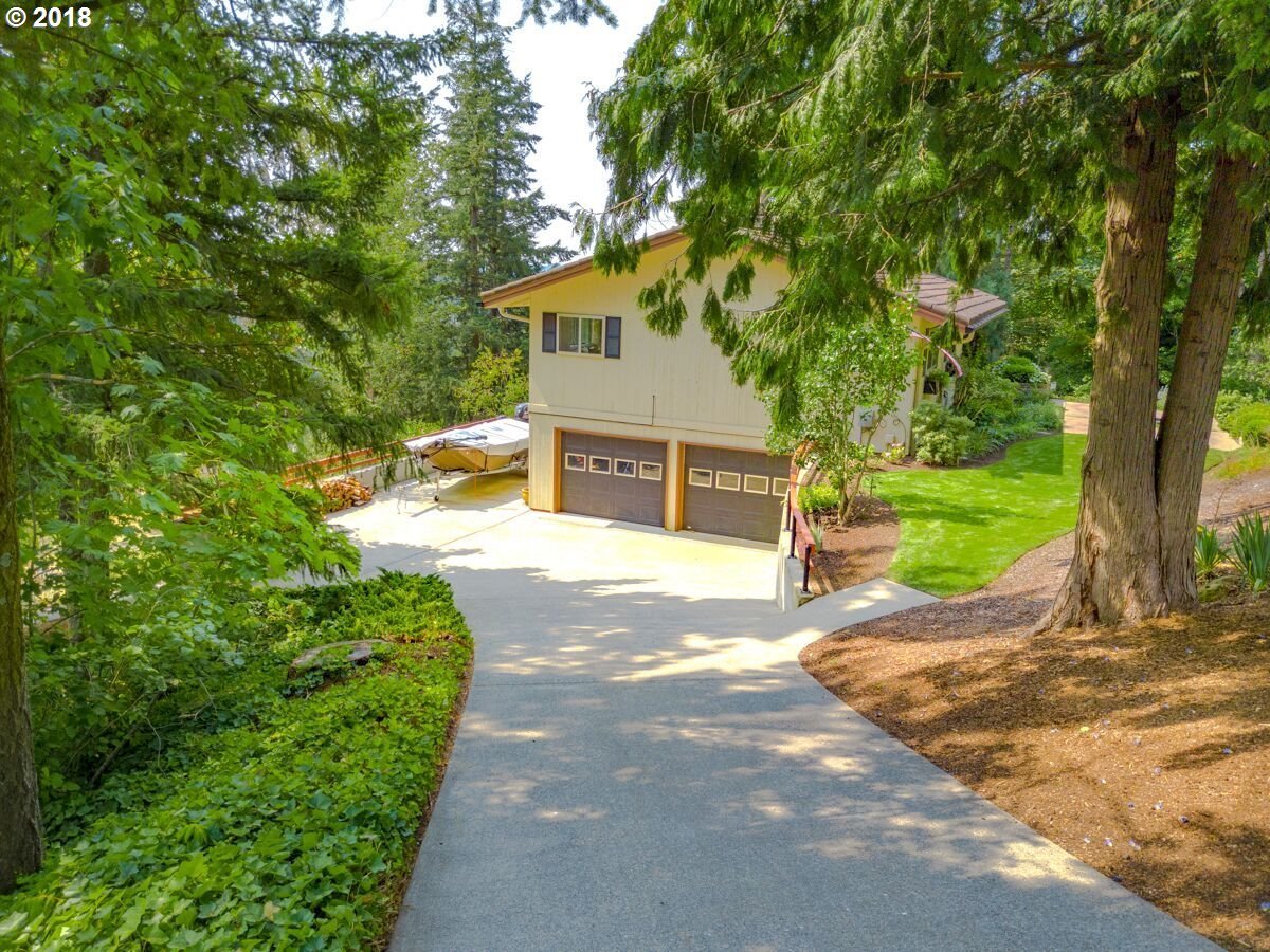 10958 Southeast Valley View Terrace Happy Valley, OR 97086 - Photo 22 of 32