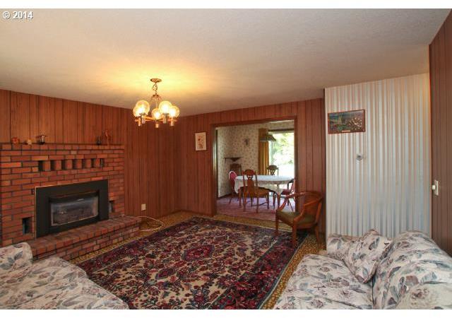 14205 Southwest Bull Mountain Road Tigard, OR 97224 - Photo 4 of 13 Gallery Image 4
