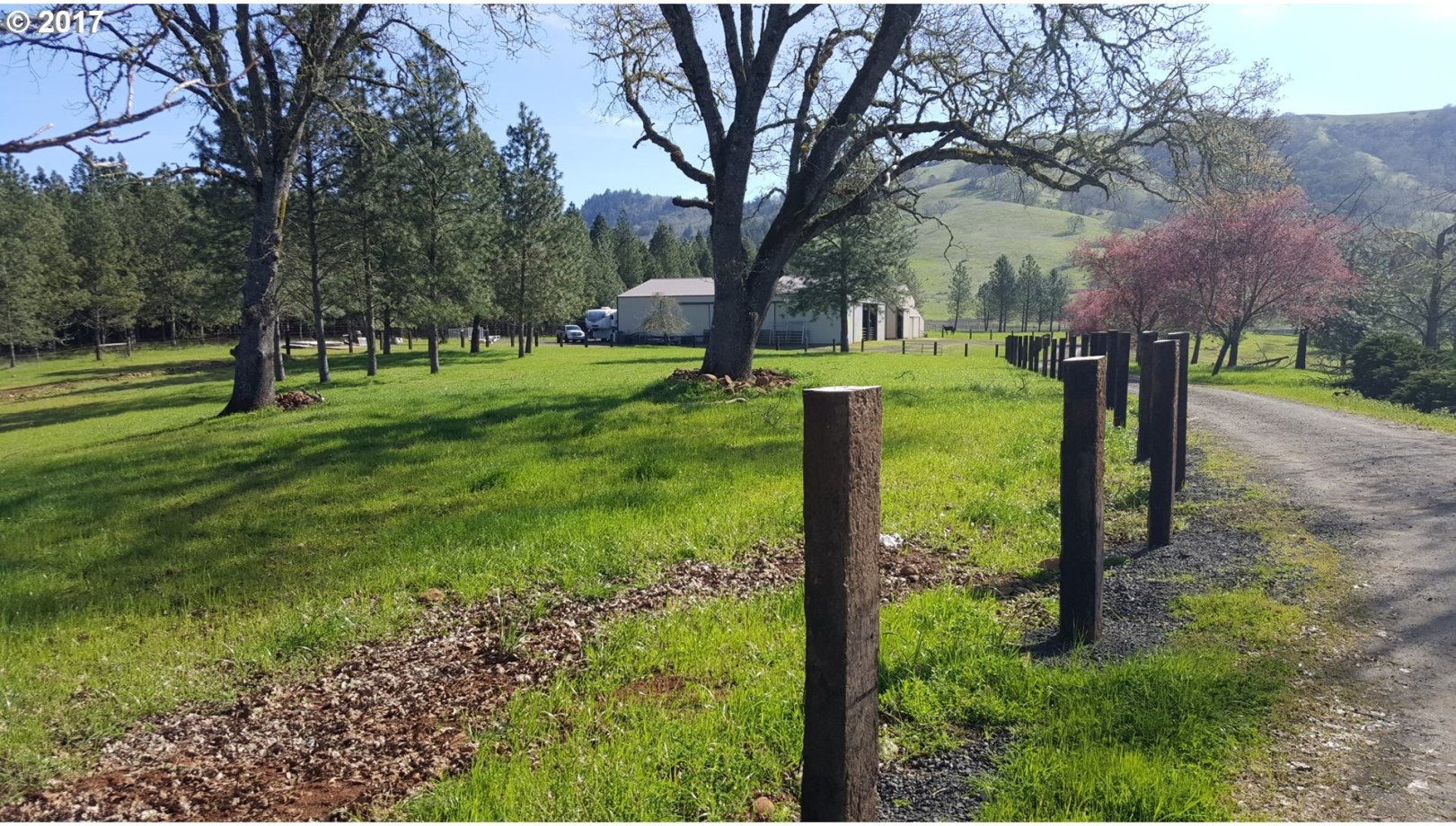 7169 North Bank Road Roseburg, OR 97470 - Photo 7 of 16 Gallery Image 7