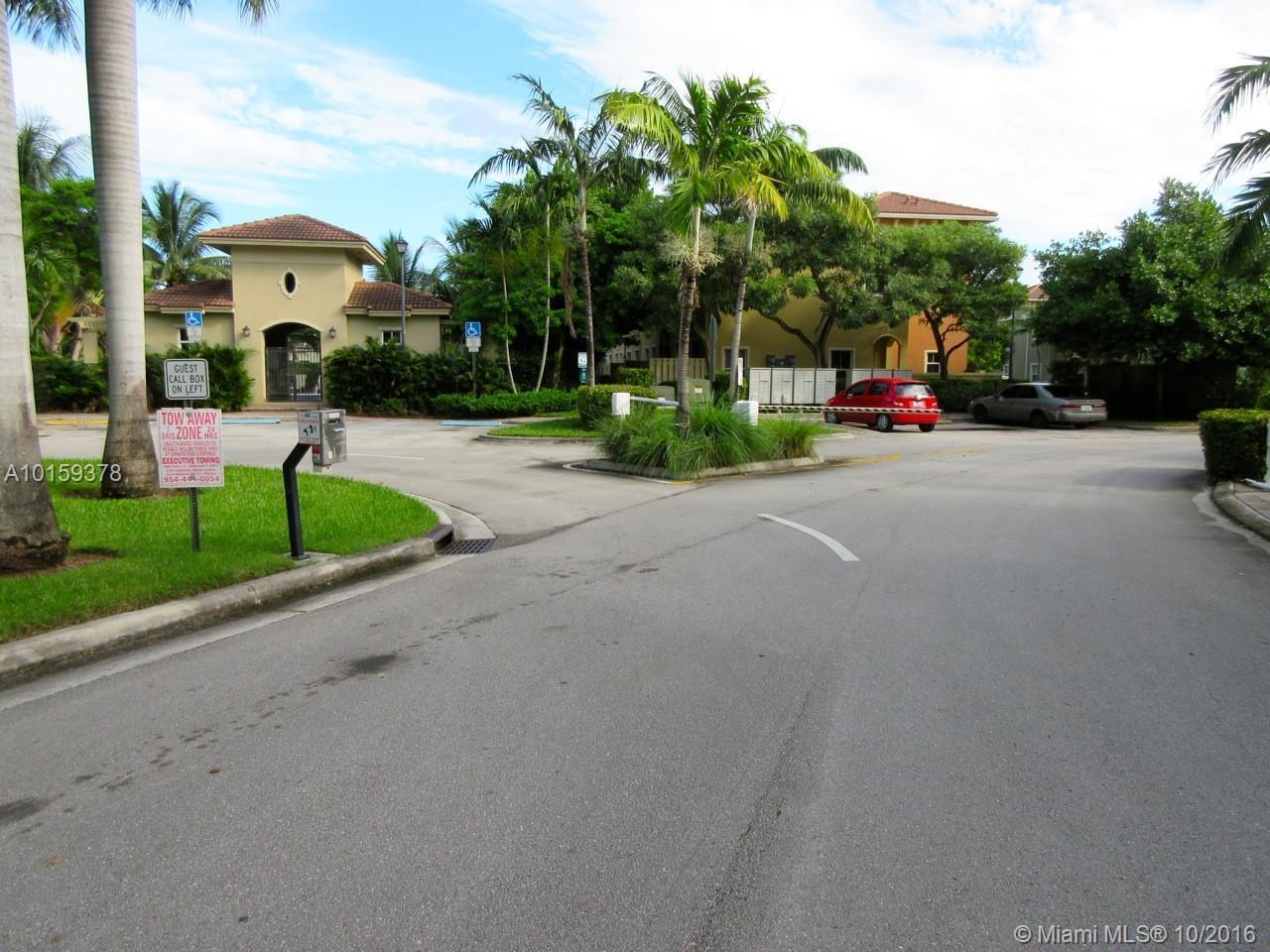 2851 Prospect Road, Unit 402 Fort Lauderdale, FL 33309 - Photo 33 of 34