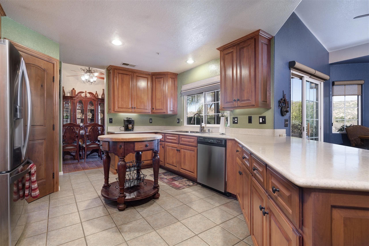 22720 Tombill Road Ramona, CA 92065 - Photo 12 of 25 Gallery Image 12