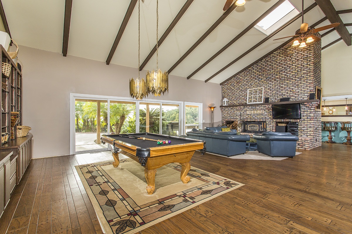 10057 West Lilac Road Escondido, CA 92026 - Photo 4 of 25