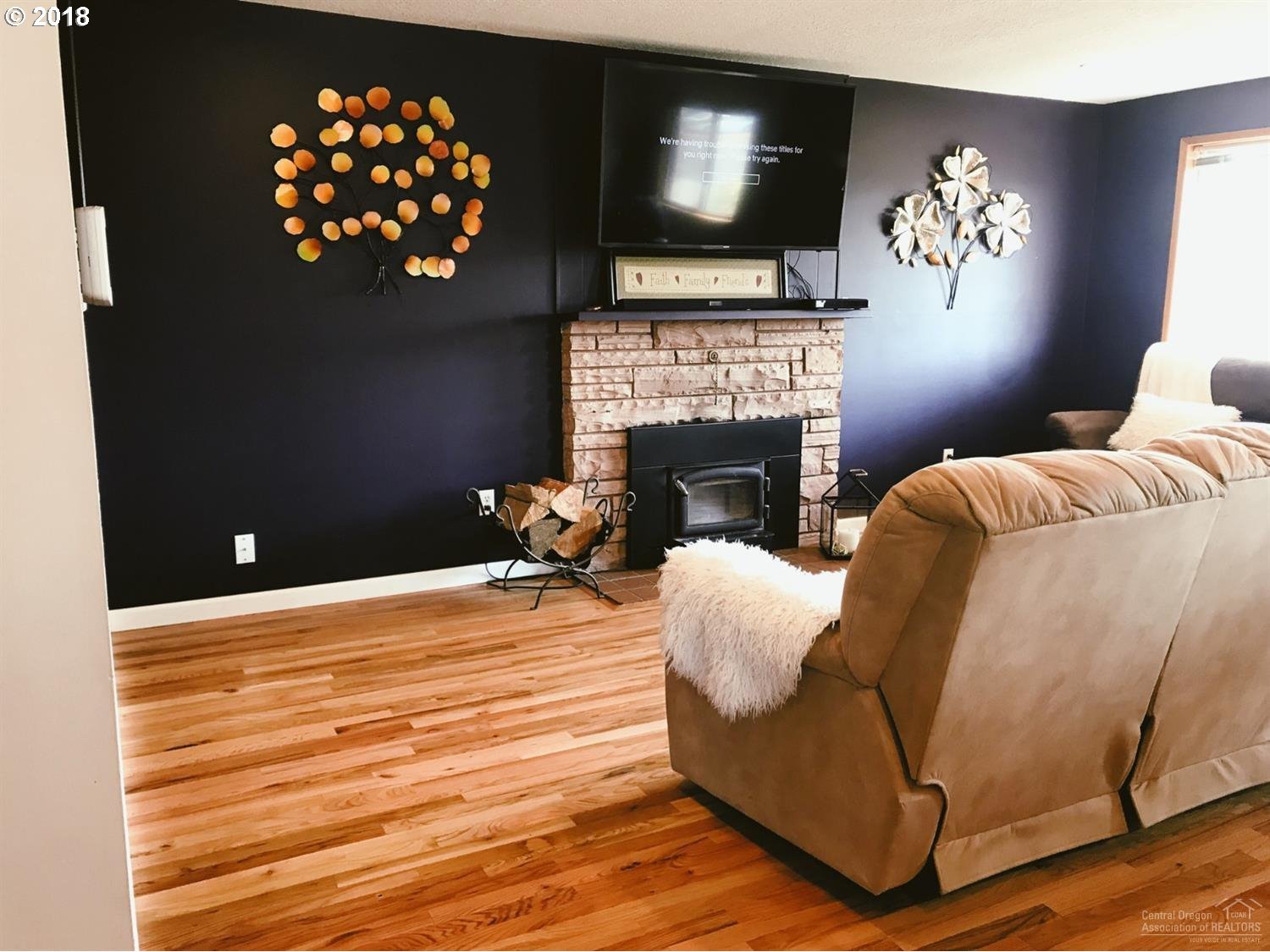 1480 Thompson Road Woodburn, OR 97071 - Photo 11 of 15 Gallery Image 11