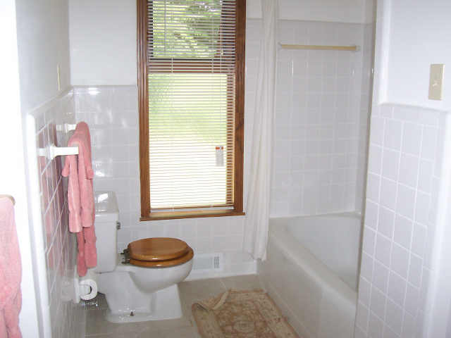 2872 Bannockburn Road Memphis, TN 38128 - Photo 8 of 10 Gallery Image 8