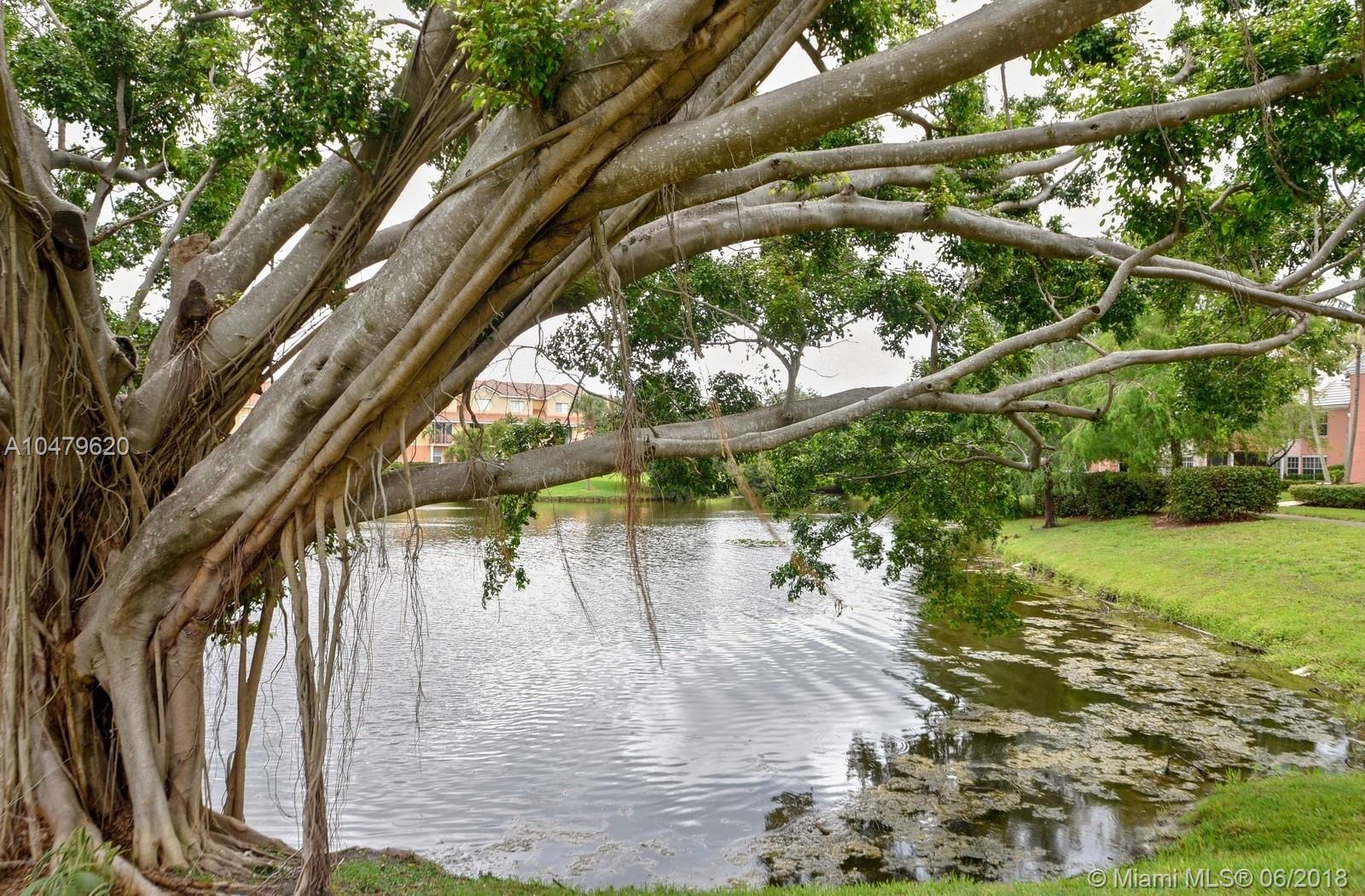 1020 Crystal Way, Unit C Delray Beach, FL 33444 - Photo 10 of 16
