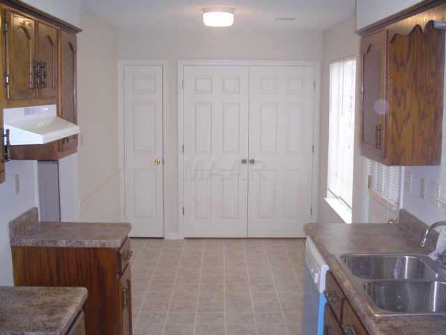 4685 Crestfield Road Millington, TN 38053 - Photo 3 of 10 Gallery Image 3
