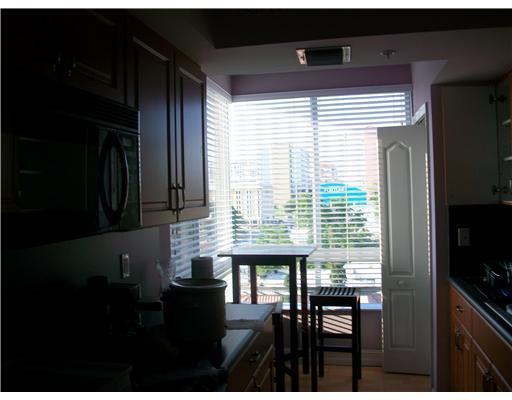 2501 Douglas Road, Unit 403 Miami, FL 33133 - Photo 6 of 16 Gallery Image 6