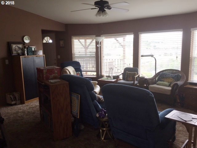 3051 Southwest River View Drive Pendleton, OR 97801 - Photo 3 of 19 Gallery Image 3