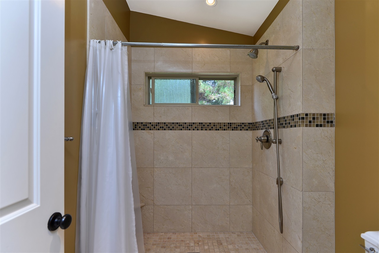 381 Mainsail Road Oceanside, CA 92054 - Photo 13 of 23