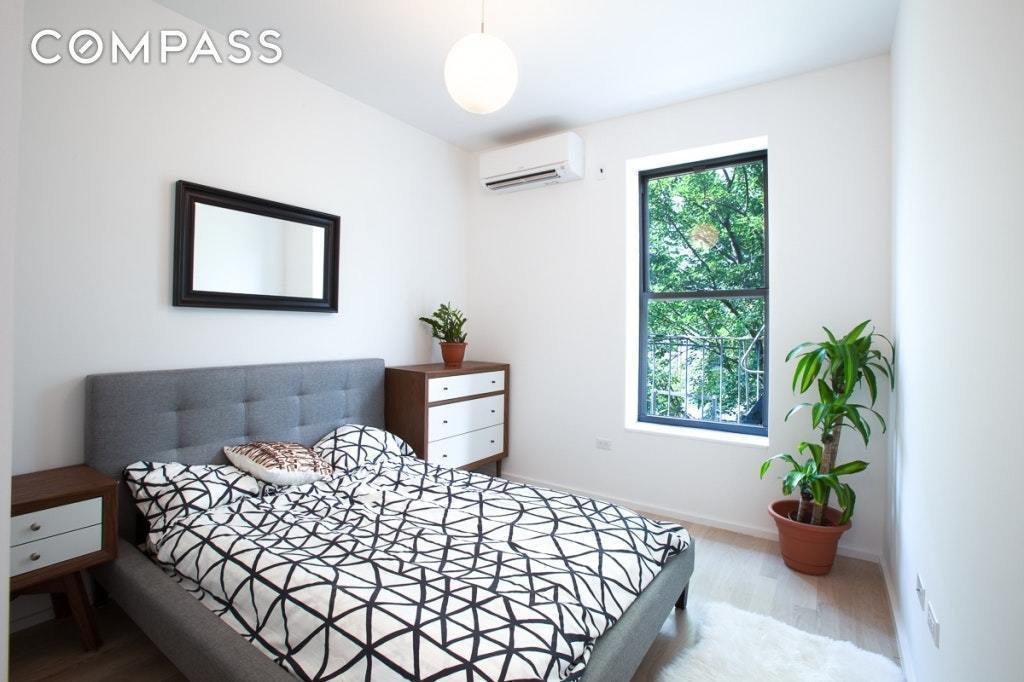 231 North Henry Street, Unit 3R Brooklyn, NY 11222 - Photo 5 of 11