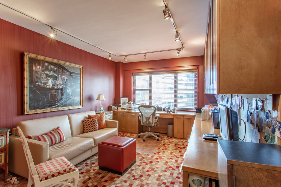 150 East 69th Street, Unit 16Q Manhattan, NY 10021 - Photo 10 of 15
