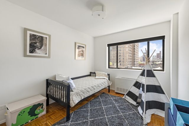 $908,000 | 218 East 29th Street, Unit 8 FLR | Kips Bay