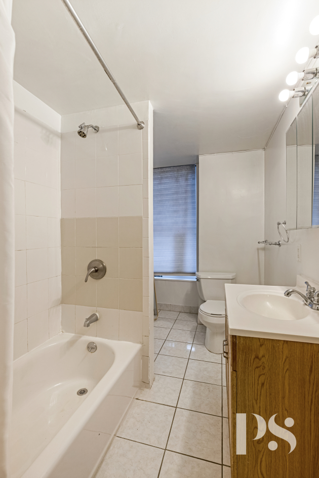 820 10th Avenue, Unit 3 Manhattan, NY 10019 - Photo 12 of 12