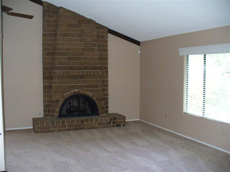 7505 Wide Loop Road Bakersfield, CA 93309 - Photo 2 of 13 Gallery Image 2