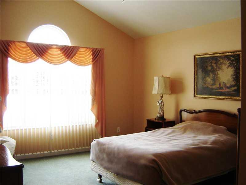 153 Rana Lane Gibsonia, PA 15044 - Photo 10 of 19 Gallery Image 10