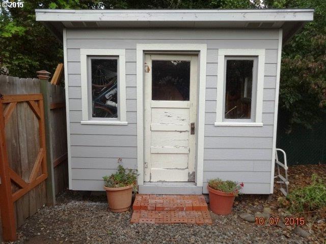 801 Page Road Winchester, OR 97495 - Photo 16 of 16 Gallery Image 16