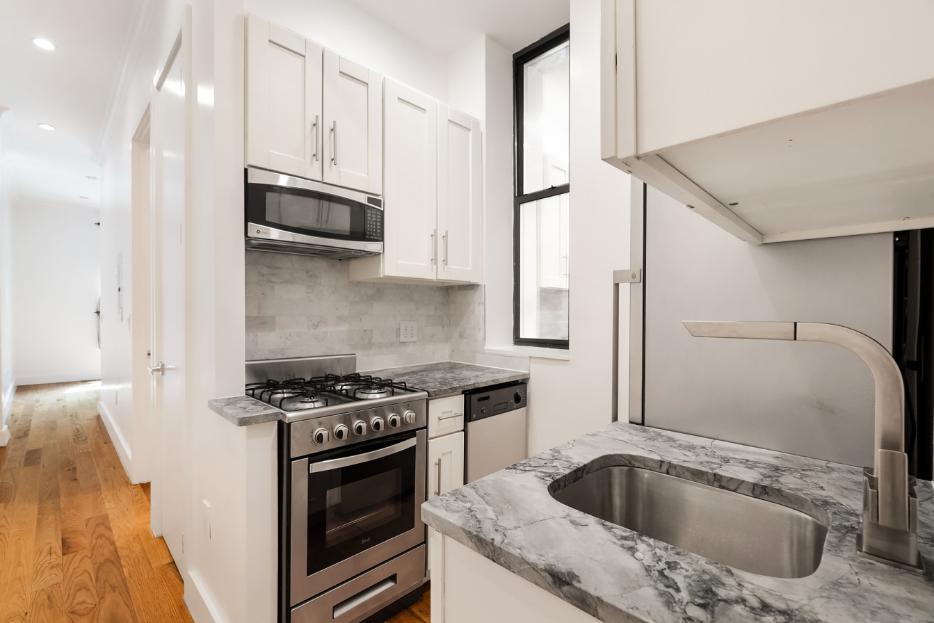 143 West 4th Street, Unit 1FW Manhattan, NY 10012 - Photo 4 of 5