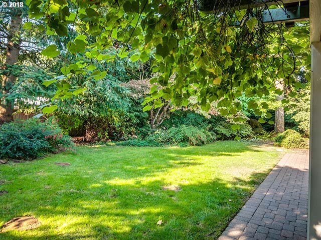 5251 Southwest Dosch Road Portland, OR 97239 - Photo 2 of 26 Gallery Image 2
