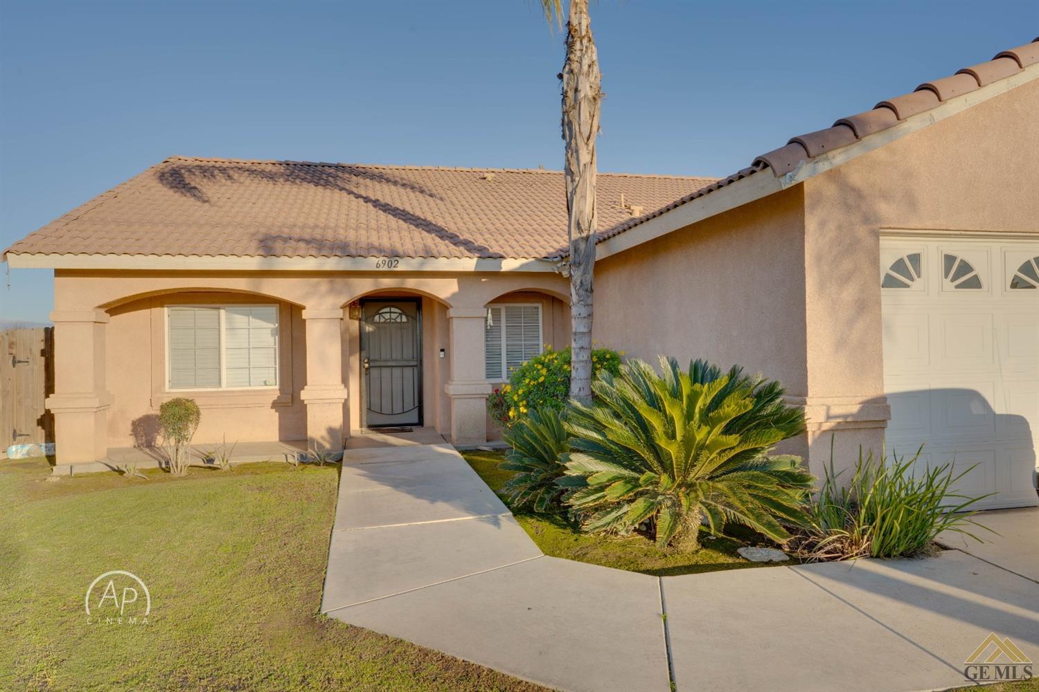 6902 Akers Road Bakersfield, CA 93313 - Photo 4 of 24