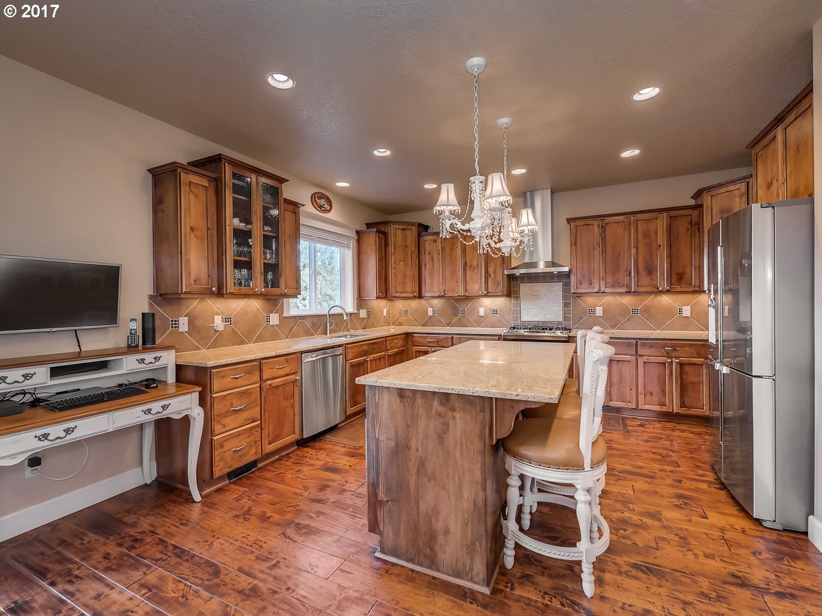 6071 Southwest Prosperity Park Road Tualatin, OR 97062 - Photo 26 of 31 Gallery Image 26