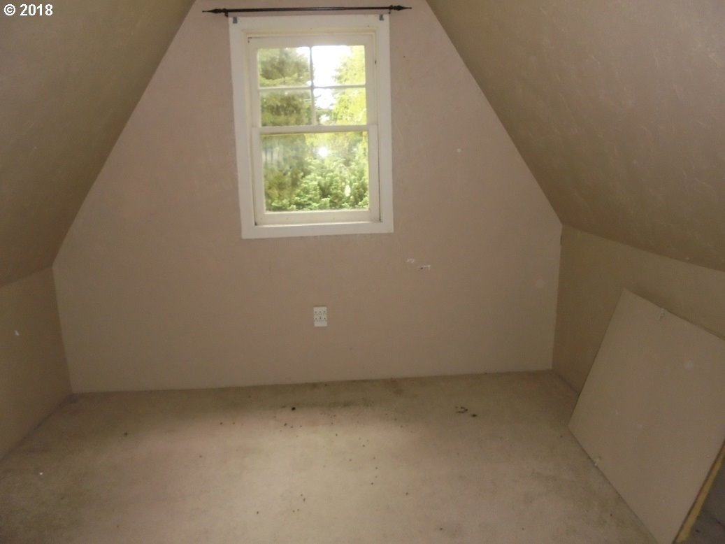 77100 London Road Cottage Grove, OR 97424 - Photo 14 of 15 Gallery Image 14