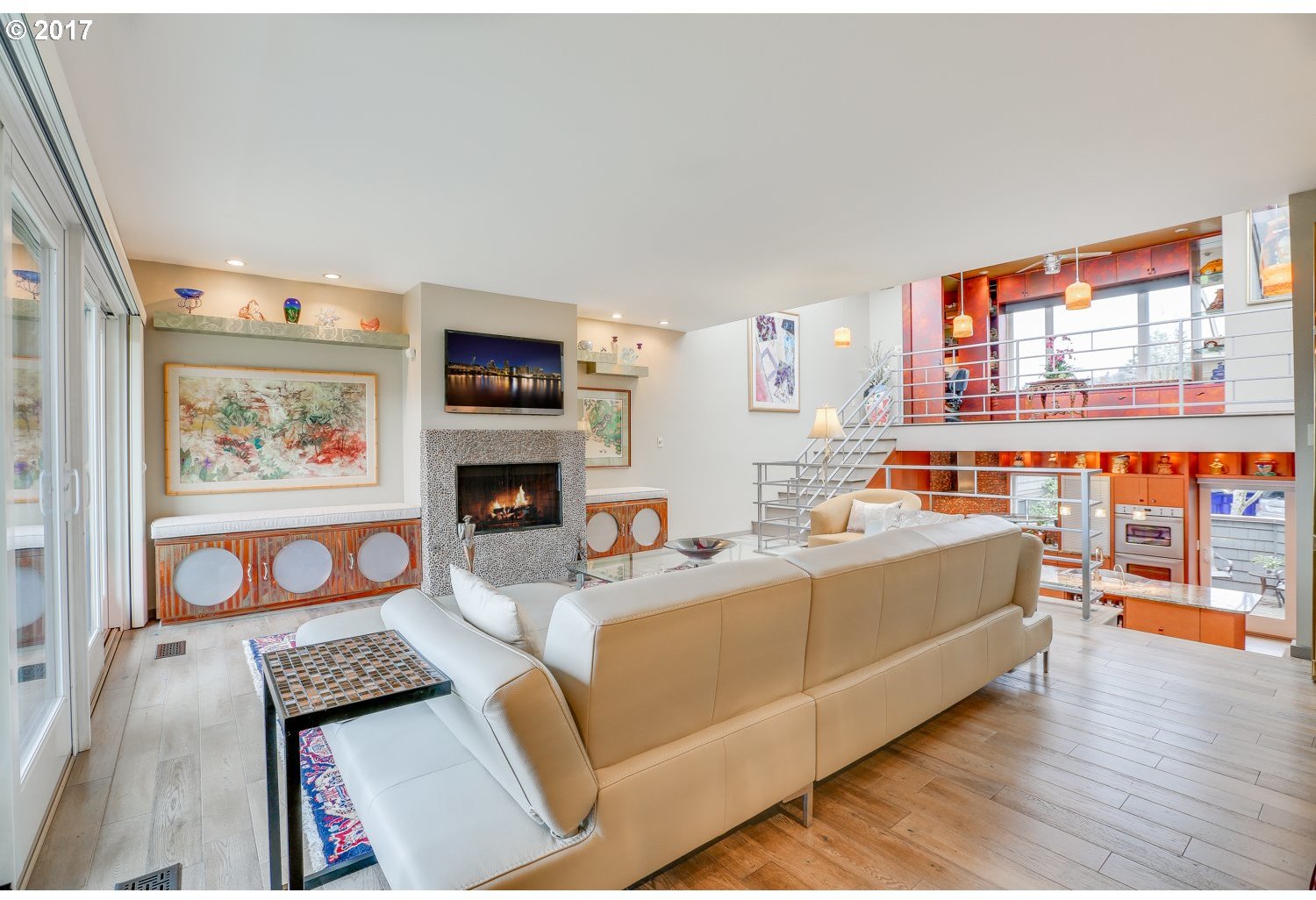 5810 Southwest Riverpoint Lane Portland, OR 97239 - Photo 11 of 32