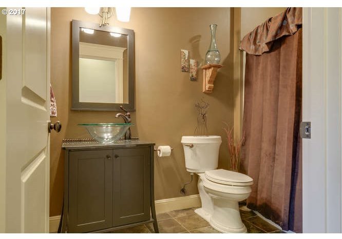 278 Southeast Gabbert Road Gresham, OR 97080 - Photo 22 of 30 Gallery Image 22