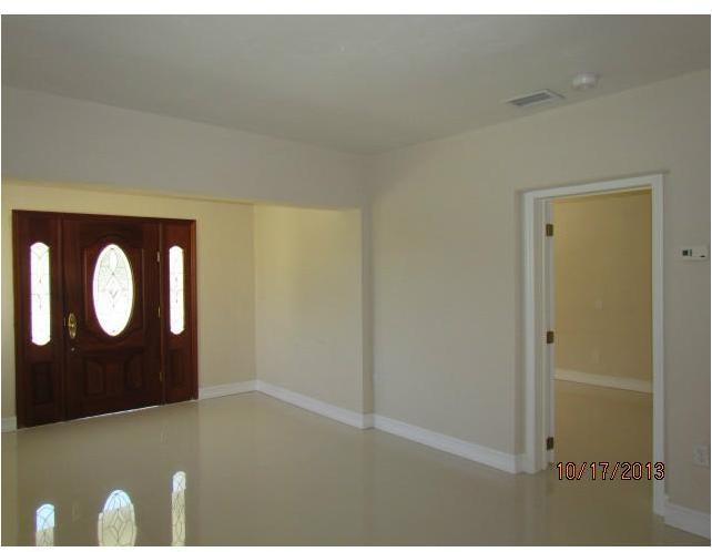 5879 Southwest 59th Street Miami, FL 33143 - Photo 16 of 28