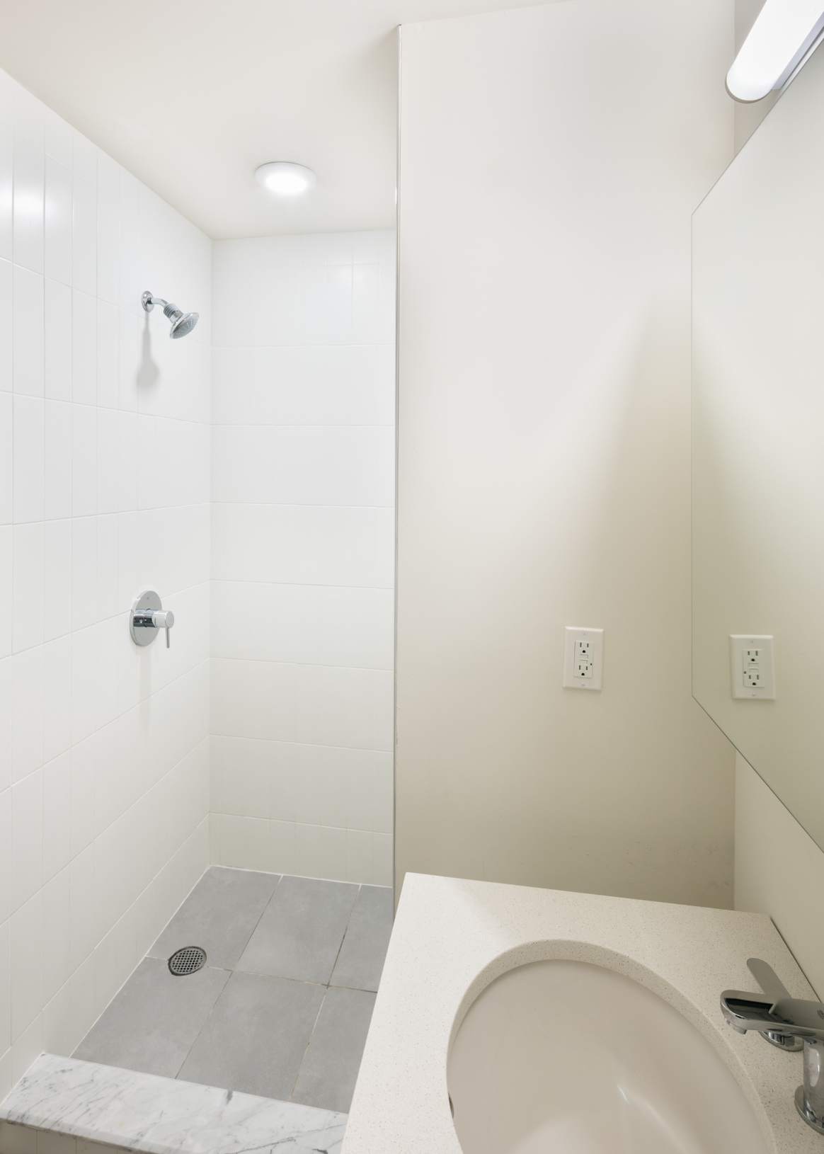 30 Orient Avenue, Unit 2A Brooklyn, NY 11211 - Photo 6 of 10