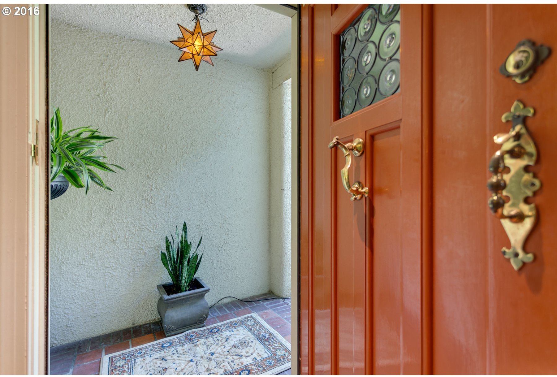 11828 Southwest Riverwood Road Portland, OR 97219 - Photo 18 of 31 Gallery Image 18