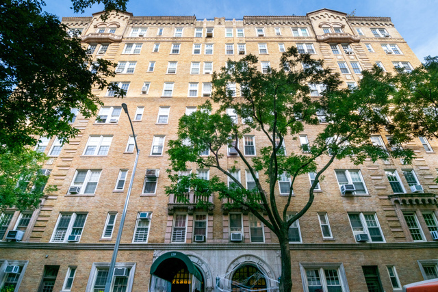 139 West 82nd Street, Unit 5D Manhattan, NY 10024 - Photo 9 of 10