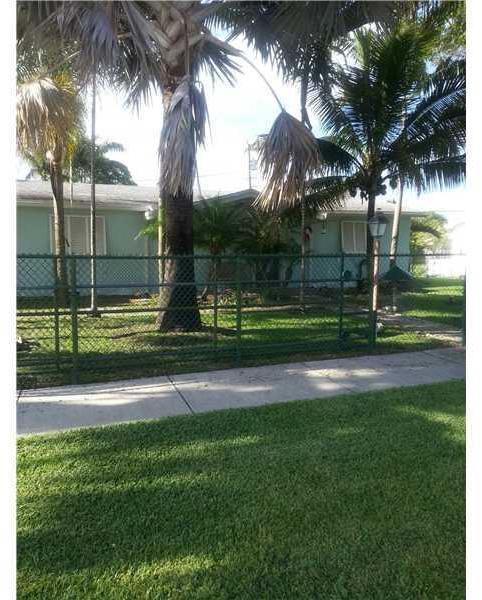 11121 Southwest 203rd Terrace Miami, FL 33189 - Photo 7 of 13