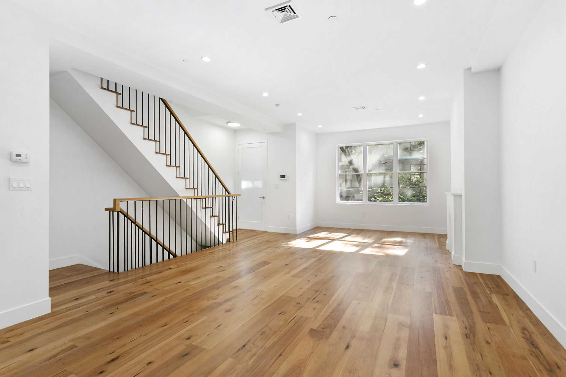 215 Spencer Street Brooklyn, NY 11205 - Photo 4 of 7