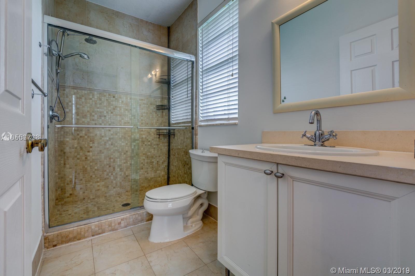 2019 Harbor View Circle Weston, FL 33327 - Photo 18 of 31