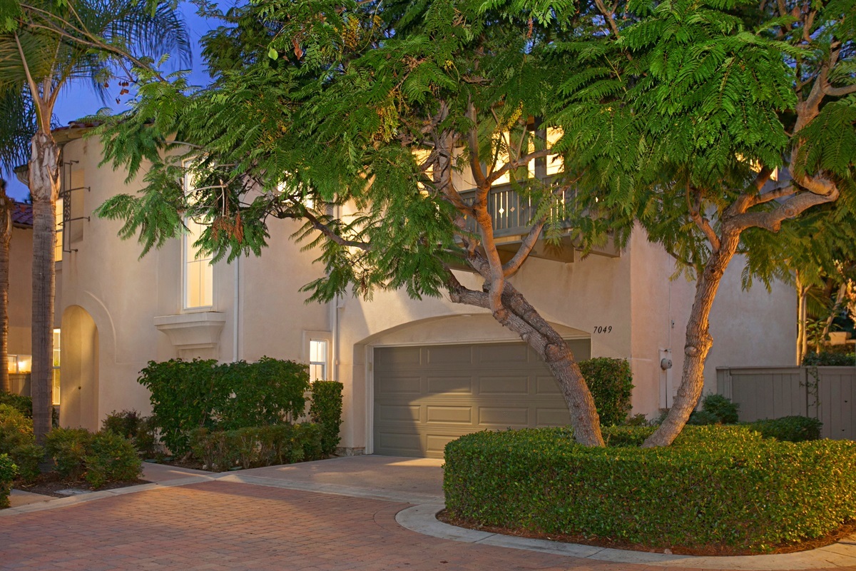 7049 Surfbird Circle Carlsbad, CA 92011 - Photo 5 of 23