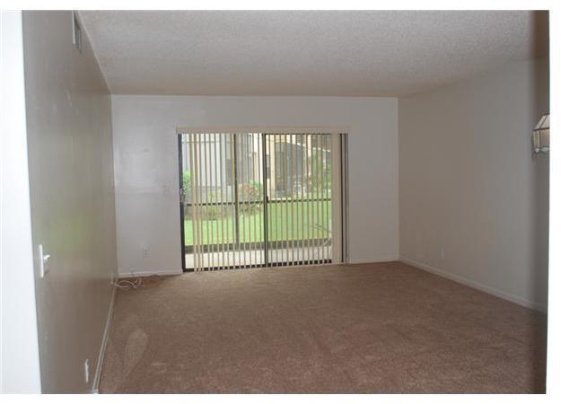 200 Gate Road, Unit 104 Hollywood, FL 33024 - Photo 2 of 8