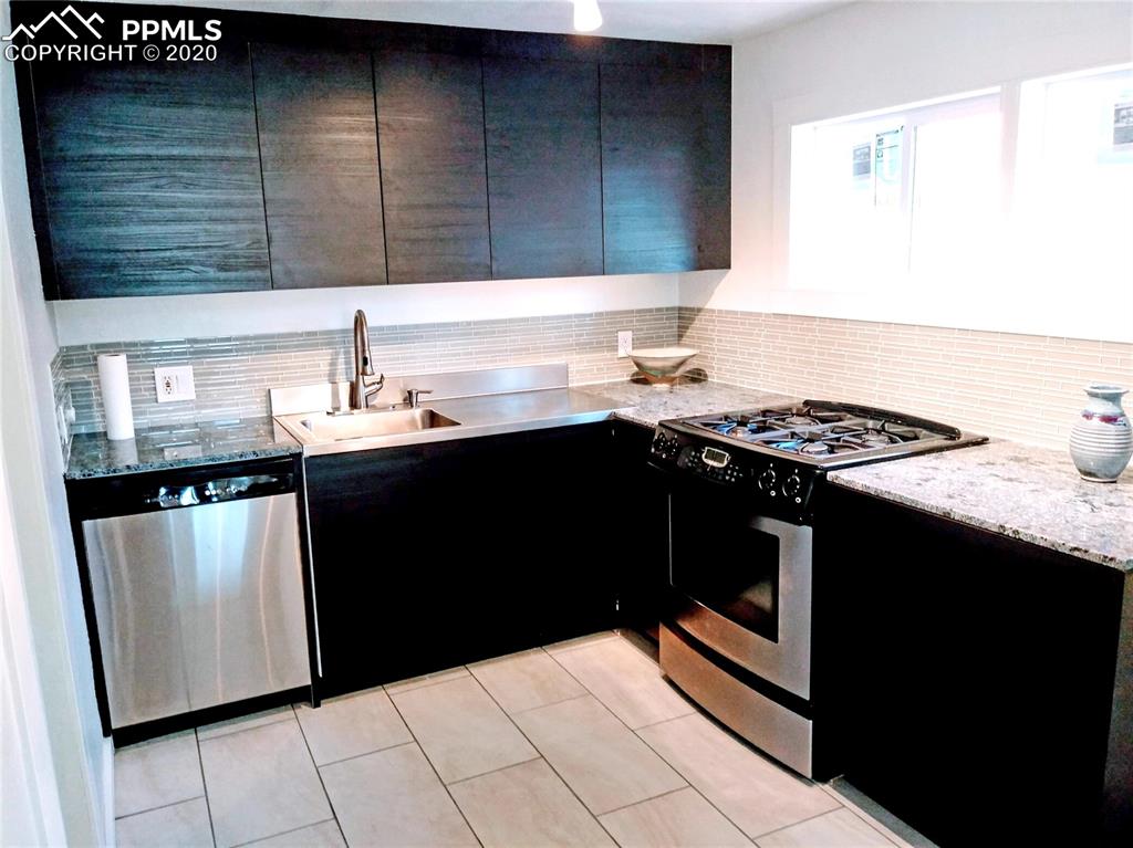 727 Prairie Road Colorado Springs, CO 80909 - Photo 6 of 23