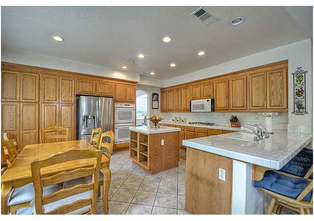 528 Park Lane Encinitas, CA 92024 - Photo 3 of 25