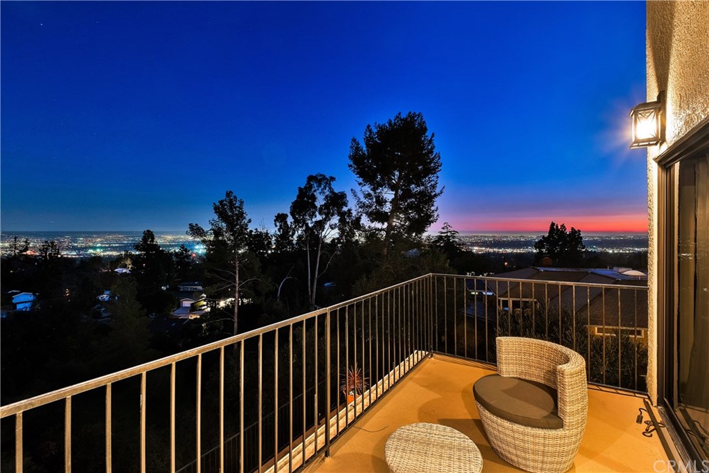 690 Oak Crest Drive Sierra Madre, CA 91024 - Photo 5 of 68