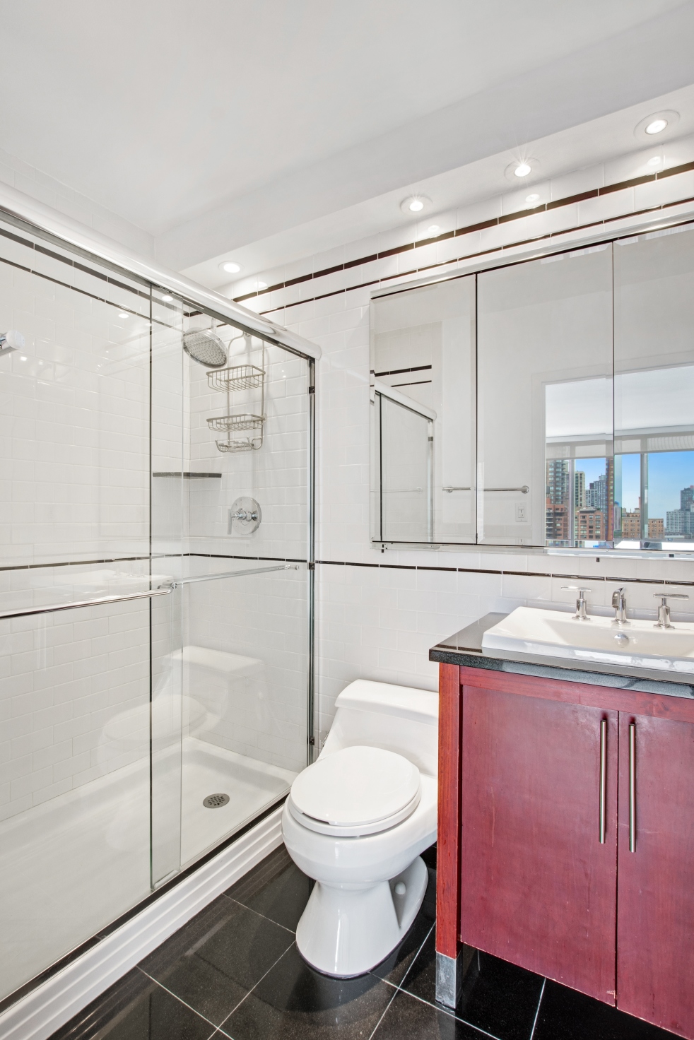 343 East 74th Street, Unit 18A Manhattan, NY 10021 - Photo 7 of 8