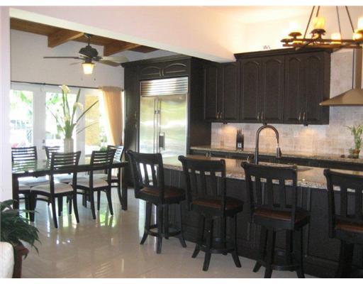 2138 Northeast 122nd Road Miami, FL 33181 - Photo 4 of 8 Gallery Image 4