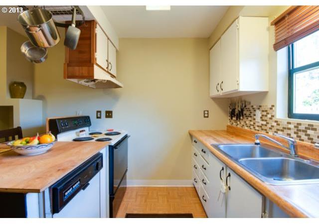 10070 Southwest Denney Road Beaverton, OR 97008 - Photo 6 of 16 Gallery Image 6