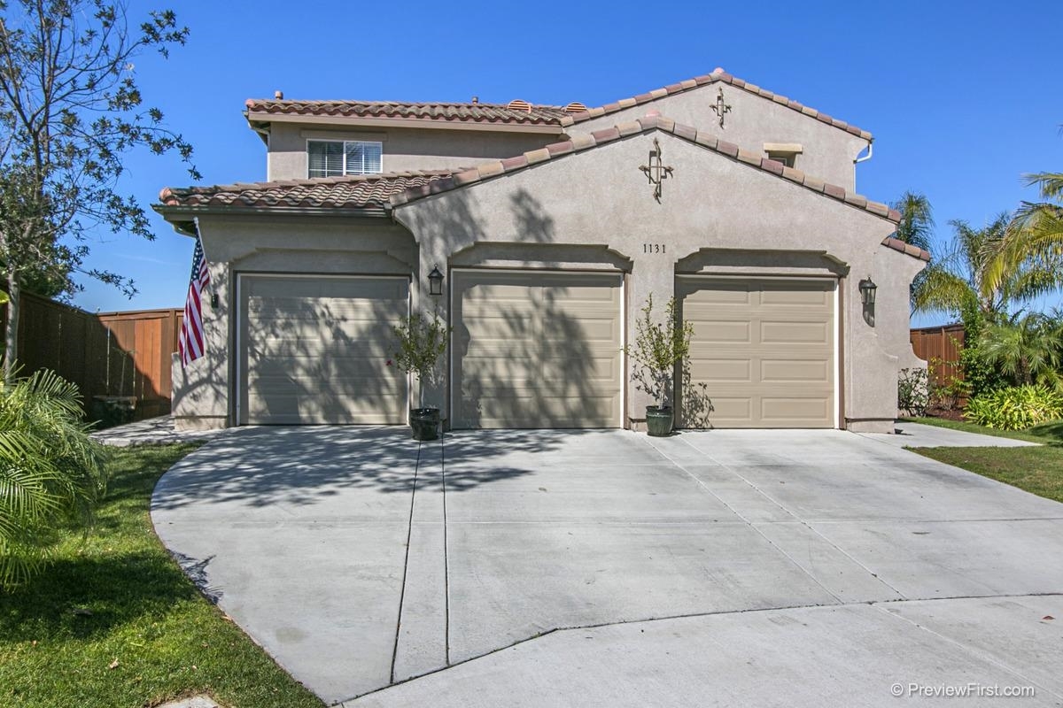 1131 Greenway Road Oceanside, CA 92057 - Photo 5 of 25 Gallery Image 5