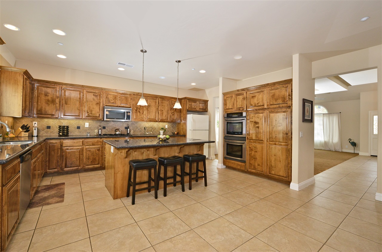 1841 Weekend Villa Road Ramona, CA 92065 - Photo 8 of 23