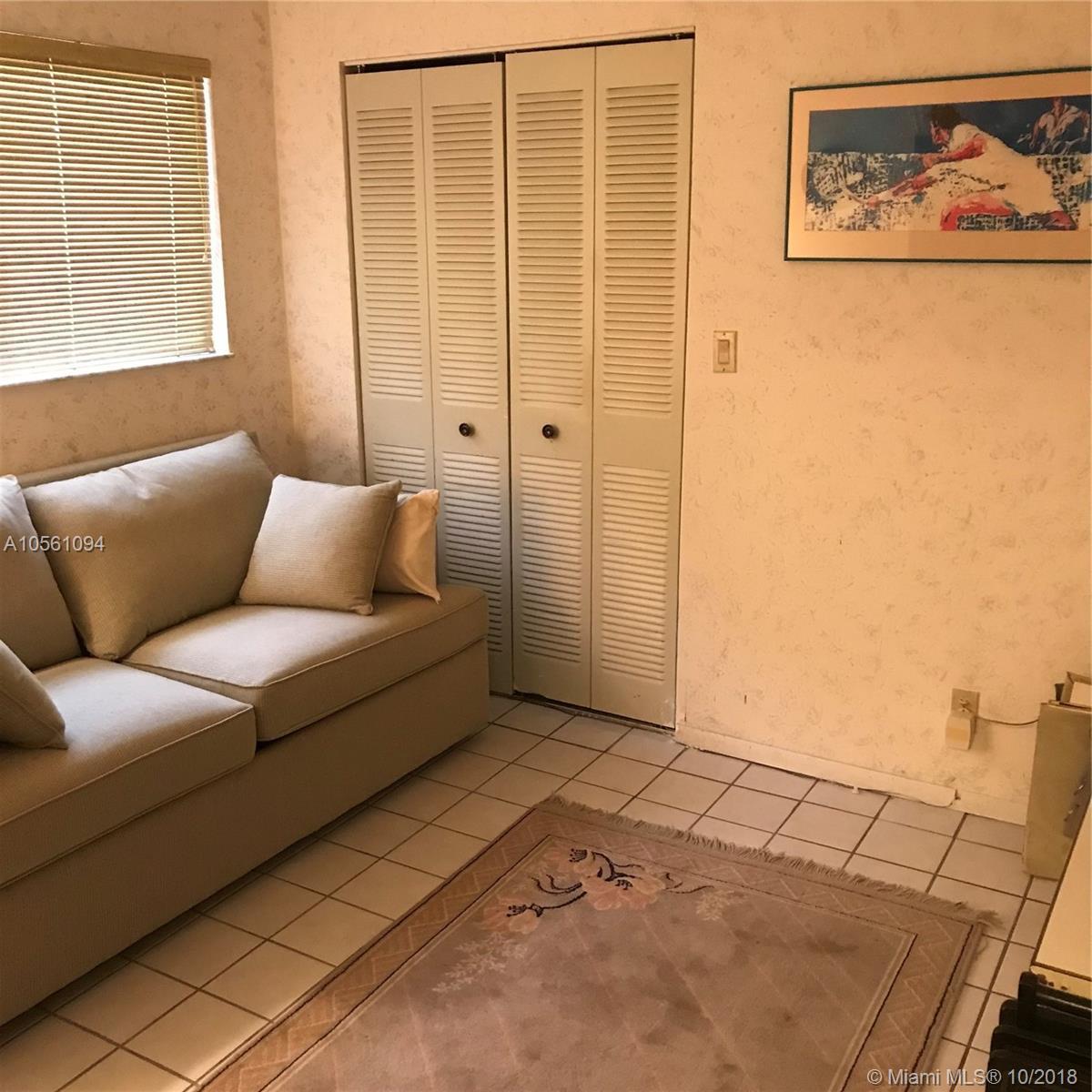 657 Racquet Club Road, Unit 5 Weston, FL 33326 - Photo 11 of 14