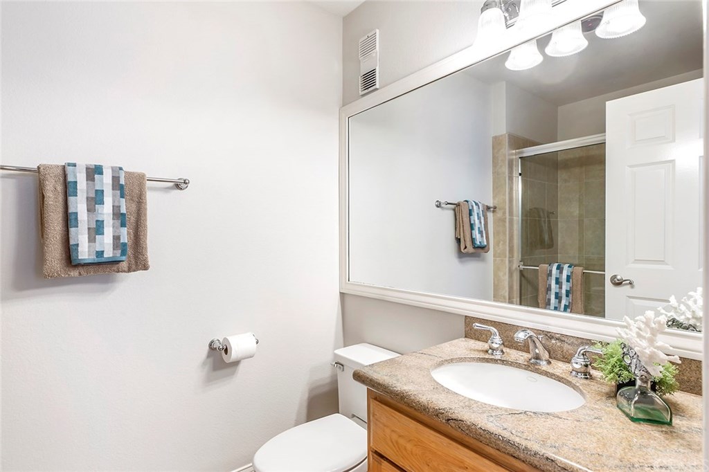 16276 Pacific Circle, Unit A Huntington Beach, CA 92649 - Photo 20 of 36