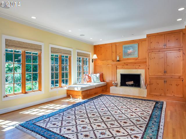 12175 Southwest Tryon Hill Road Portland, OR 97219 - Photo 11 of 16 Gallery Image 11