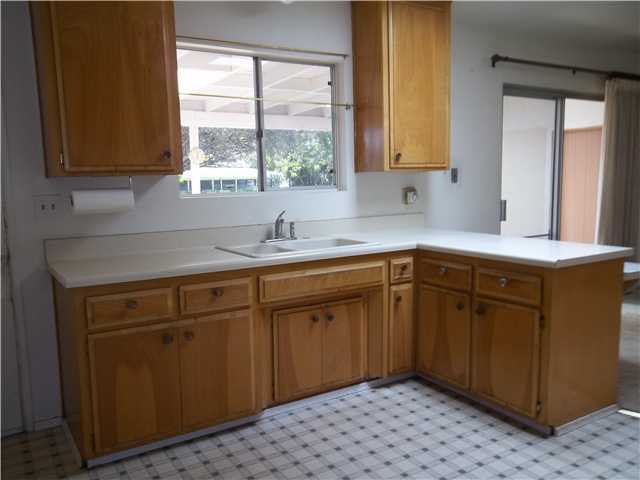 639 Grapevine Road Vista, CA 92083 - Photo 12 of 22