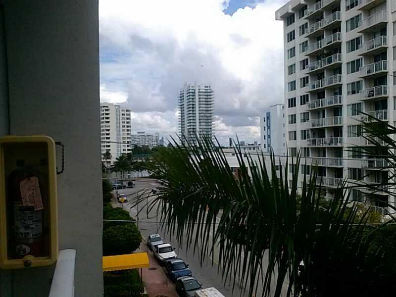 1300 Lincoln Road, Unit F506 Miami Beach, FL 33139 - Photo 2 of 15
